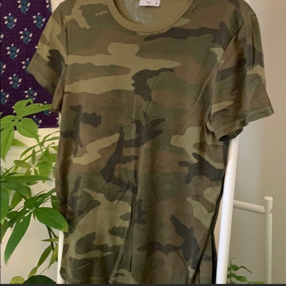 TNA Camo T-shirt